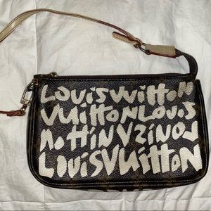 Louis Vuitton Pochette